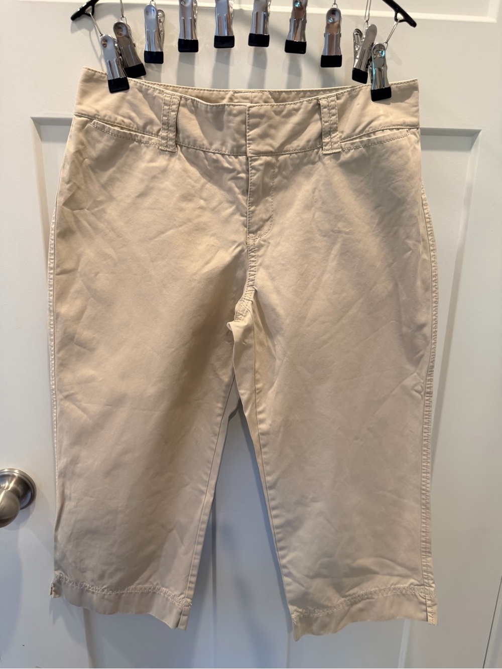 Eddie Bauer Vashon Fit Petite 4 Khaki Capri Pants 100% Cotton Cropped